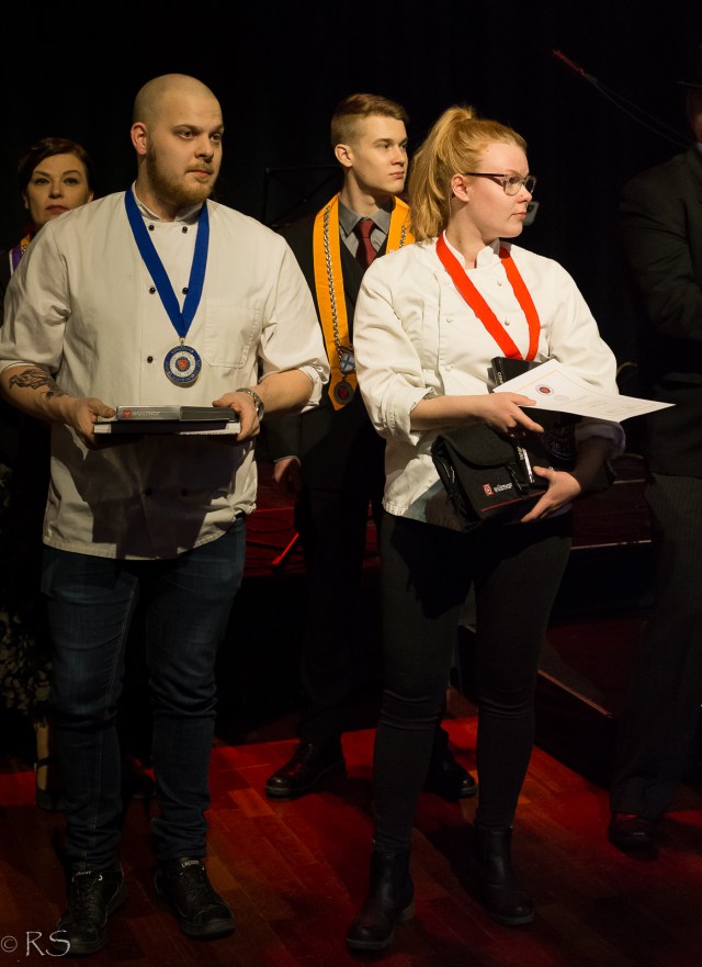 palkintojenjako-ja-gaalaillallinen-8